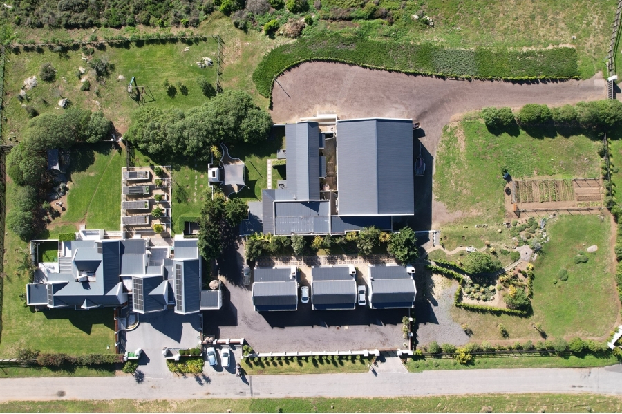 9 Bedroom Property for Sale in Olifantskop Western Cape